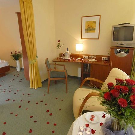 Balladins Superior Hotel Gutsmann باد برامشتيت الغرفة الصورة