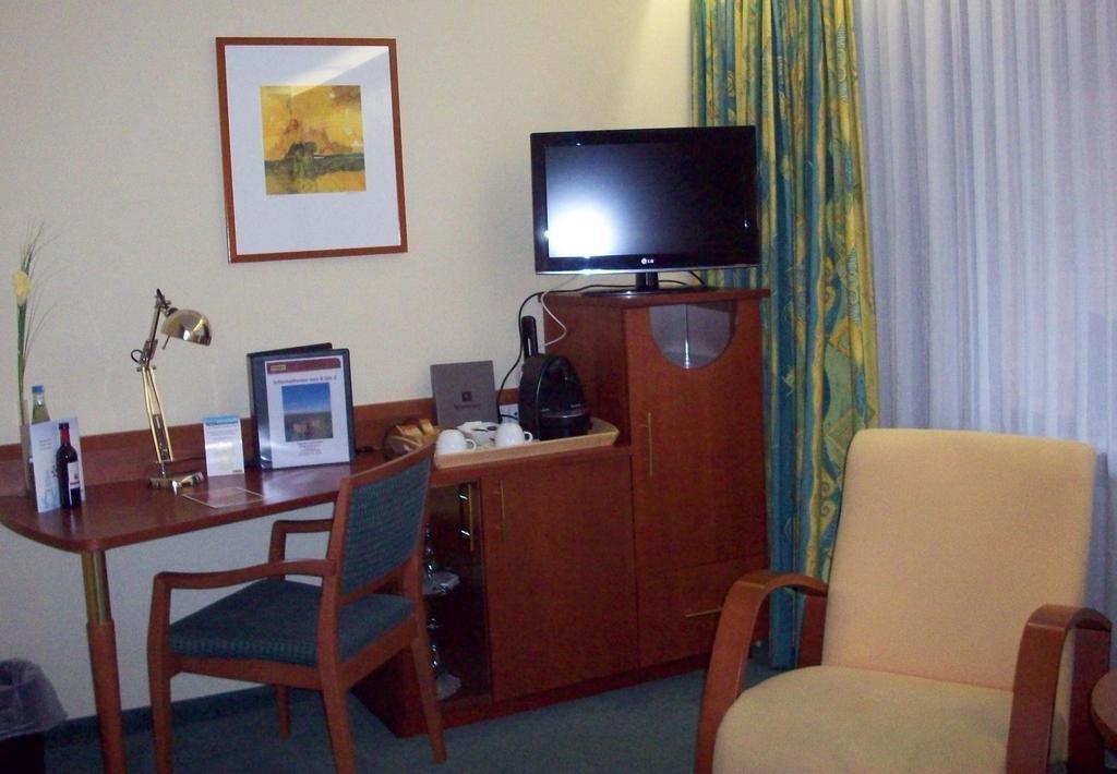 Balladins Superior Hotel Gutsmann باد برامشتيت الغرفة الصورة